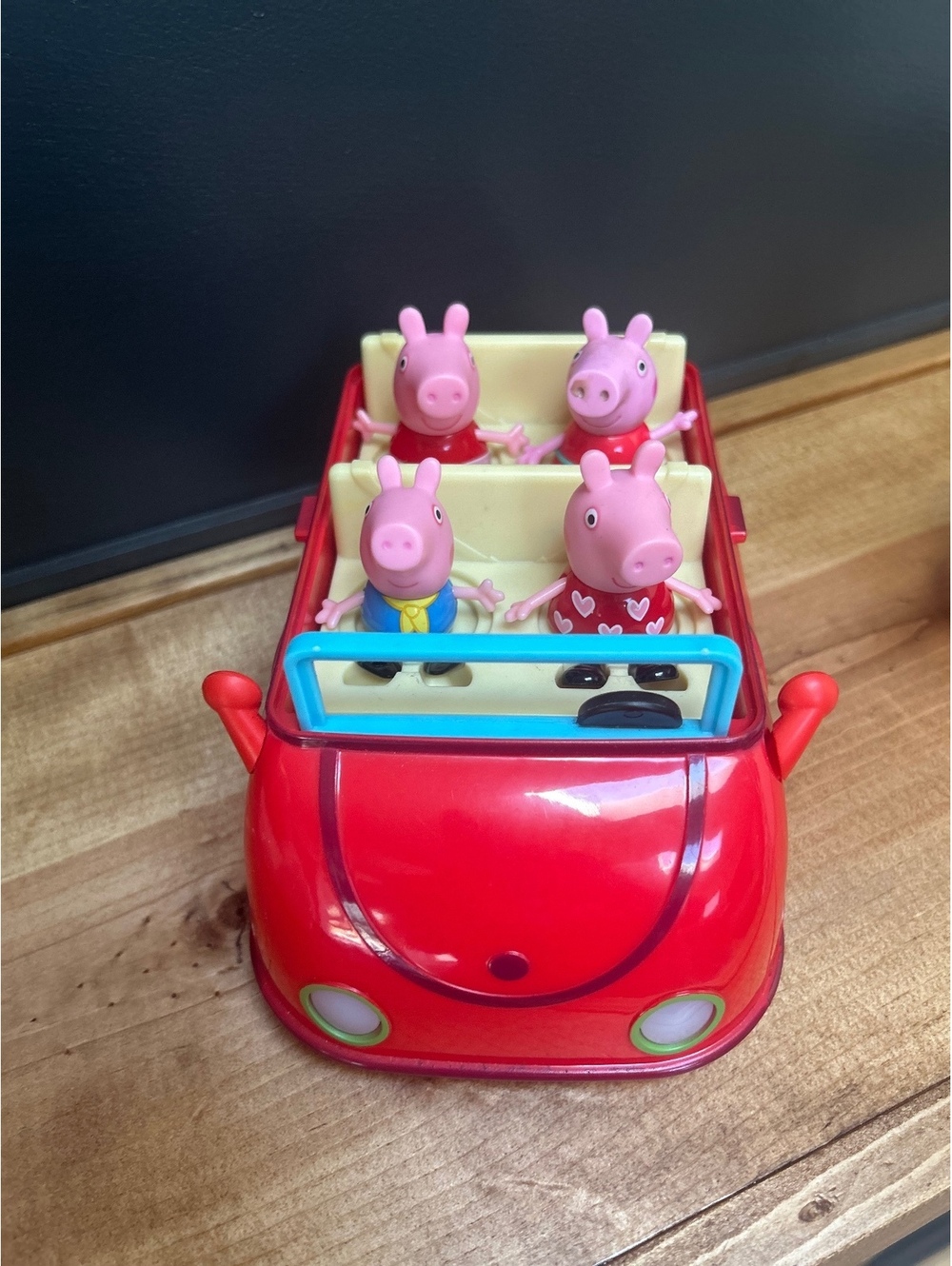 Peppa Pig Family Toy Set with Talking Moving Red Convertible Car,2 stuffed Peppa - Picture 4 of 11